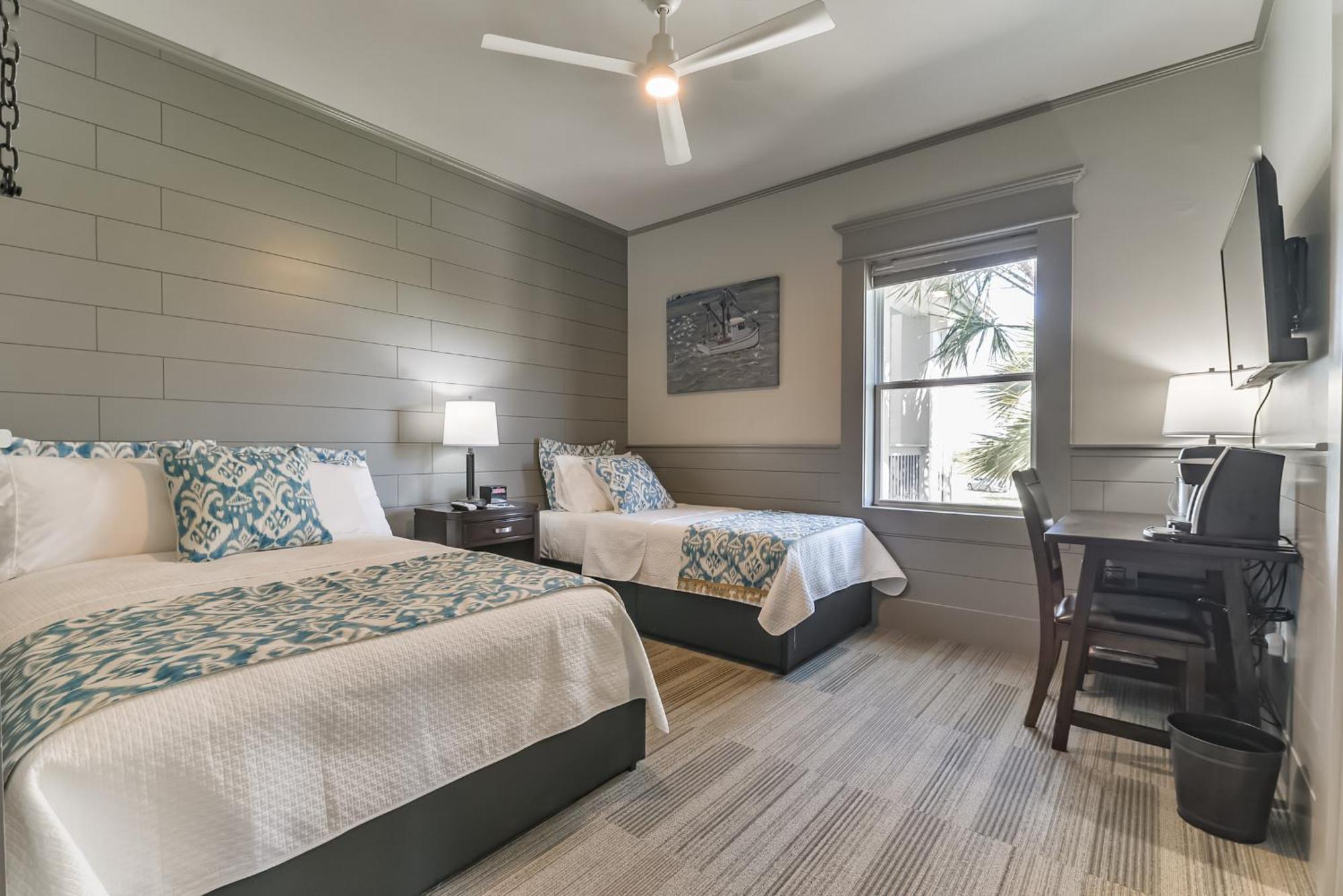 Harborwalk Lodge Hitchcock Dış mekan fotoğraf
